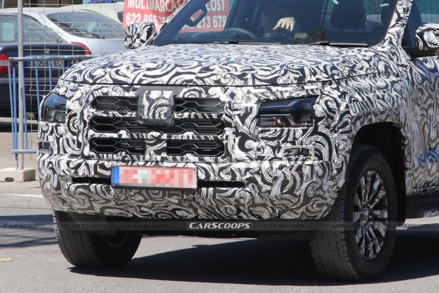 All-new Mitsubishi Strada looks like a Navara (NO TEXT yet) image