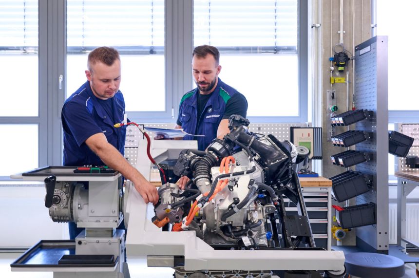 BMW hydrogen development very promising image