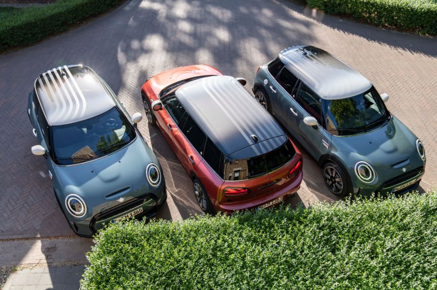 Mini unveils Multitone Edition Cooper S, limited to 200 units image