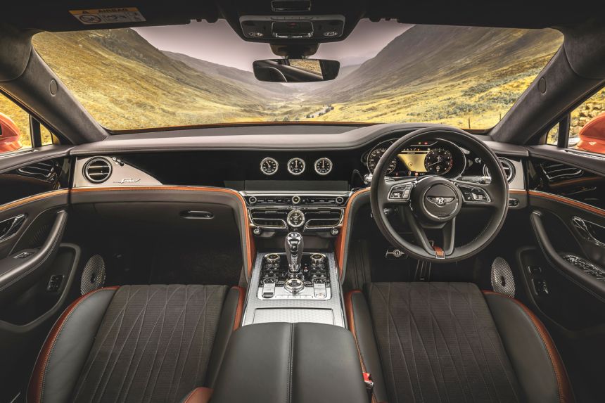 2023 Bentley Flying Spur Speed is for the boss who likes to go fast image
