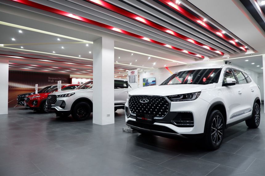 Chery's biggest showroom in PH opens in Commonwealth image