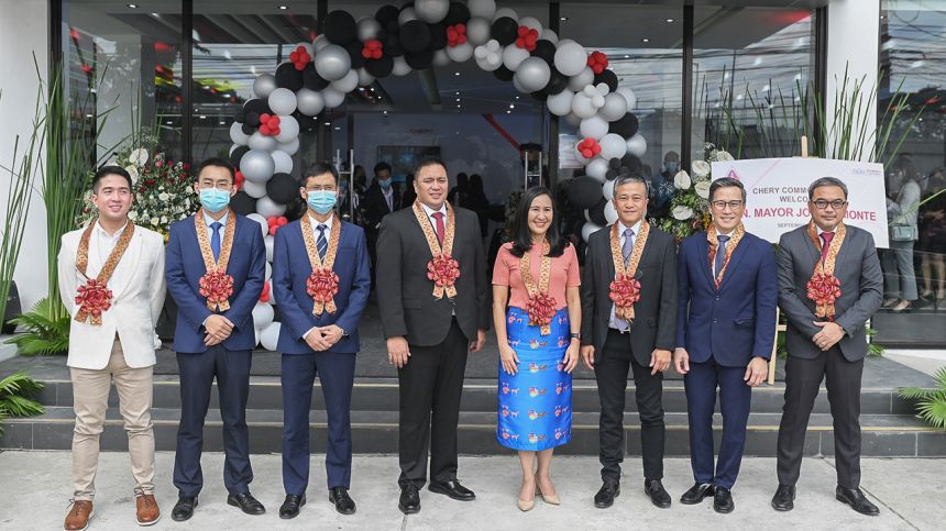 Chery's biggest showroom in PH opens in Commonwealth image