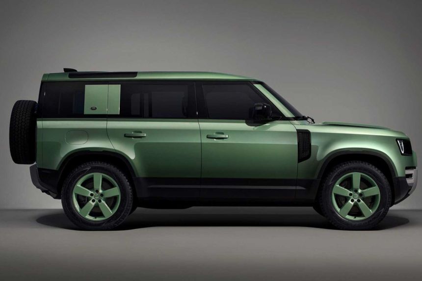 Land Rover releases Defender 75th Limited Edition image