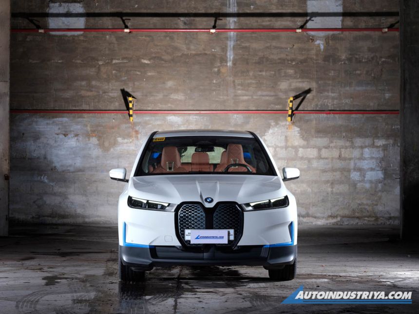 2022 BMW iX xDrive40 image