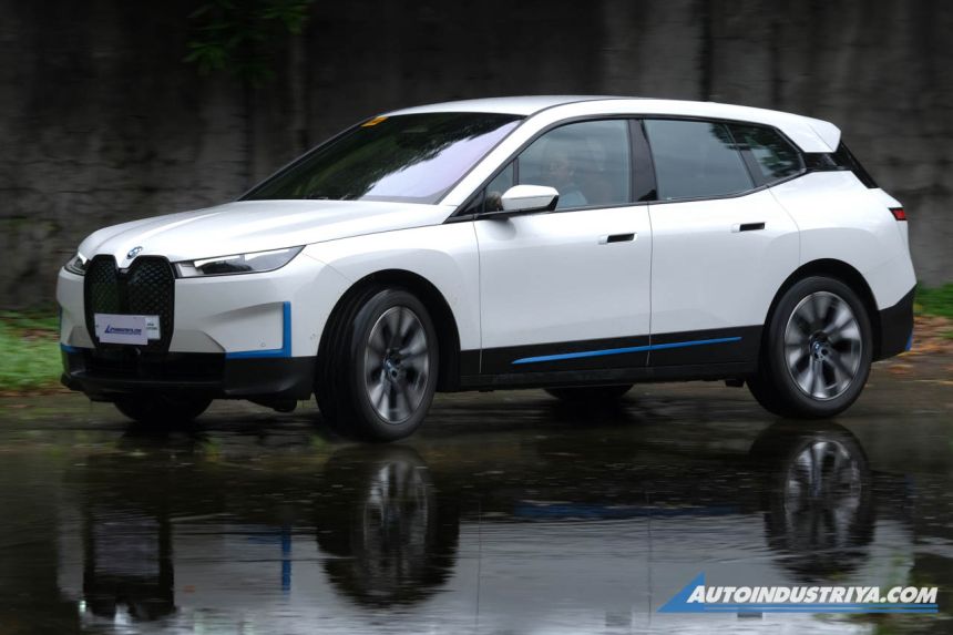 2022 BMW iX xDrive40 image