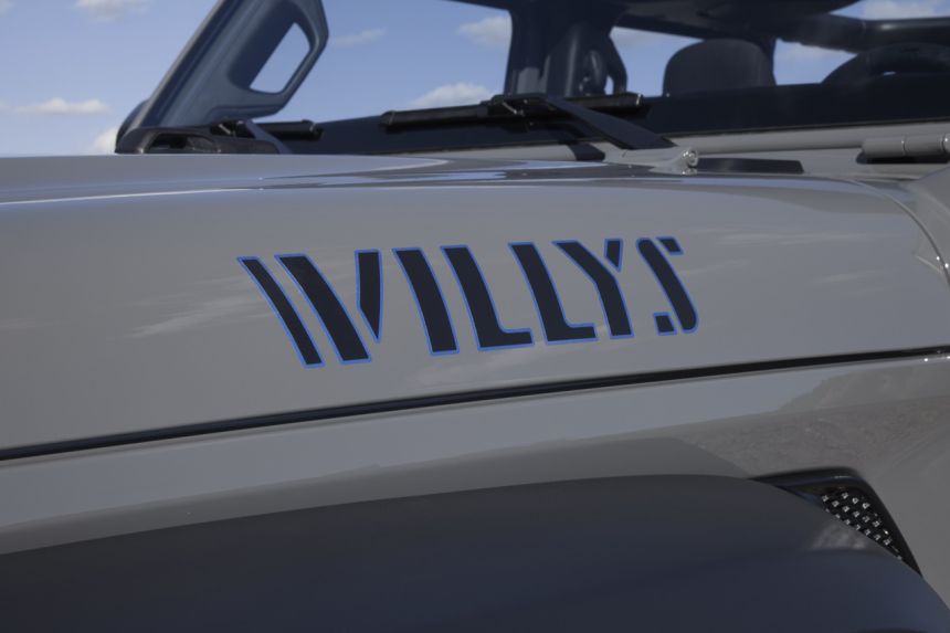 2023 Jeep Wrangler 4xe Willys is an entry-level 4x4 done right image