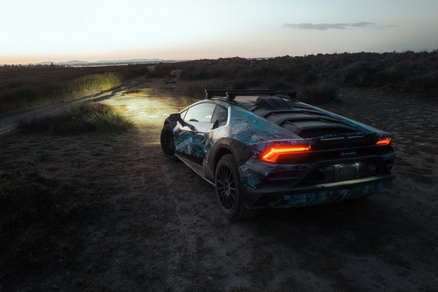 Lamborghini to say ciao to pure ICE supercars with all-terrain Huracan image