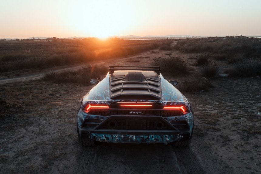 Lamborghini to say ciao to pure ICE supercars with all-terrain Huracan image