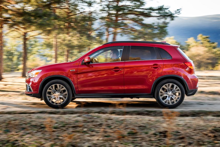 Spec Check: New vs. Old Mitsubishi ASX image