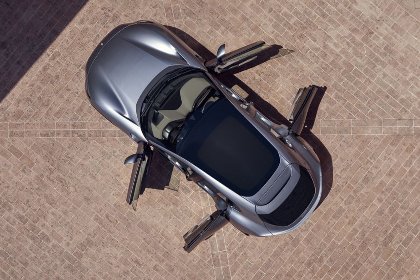 Ferrari looking to pause orders as Purosangue SUV has high demand image