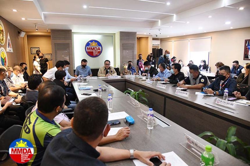 MMDA, DILG want to harmonize traffic management with LGUs image