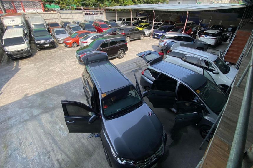 Sell My Ride: Used car lot or Online? image