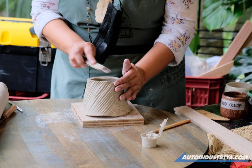 Out of town with the 2022 Volkswagen T-Cross image