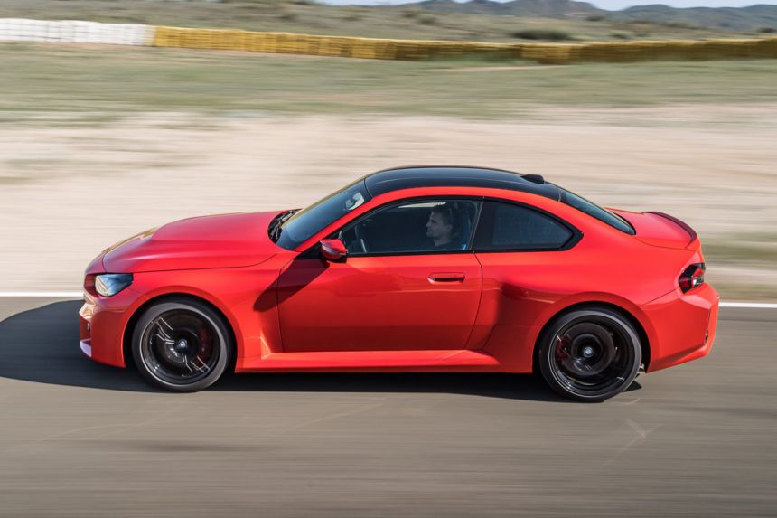 2023 BMW M2 debuts with 460 PS; last non-hybrid M image