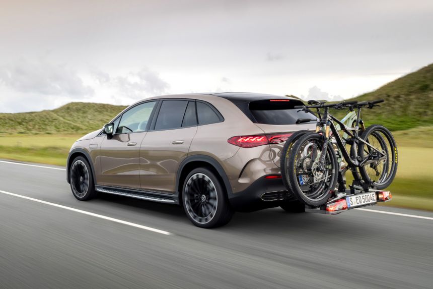 2024 Mercedes-Benz EQE SUV to challenge Audi e-tron, BMW iX image