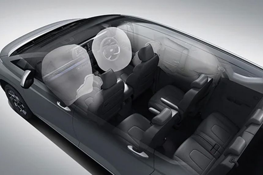 Spec Check: Hyundai Stargazer vs Mitsubishi Xpander image