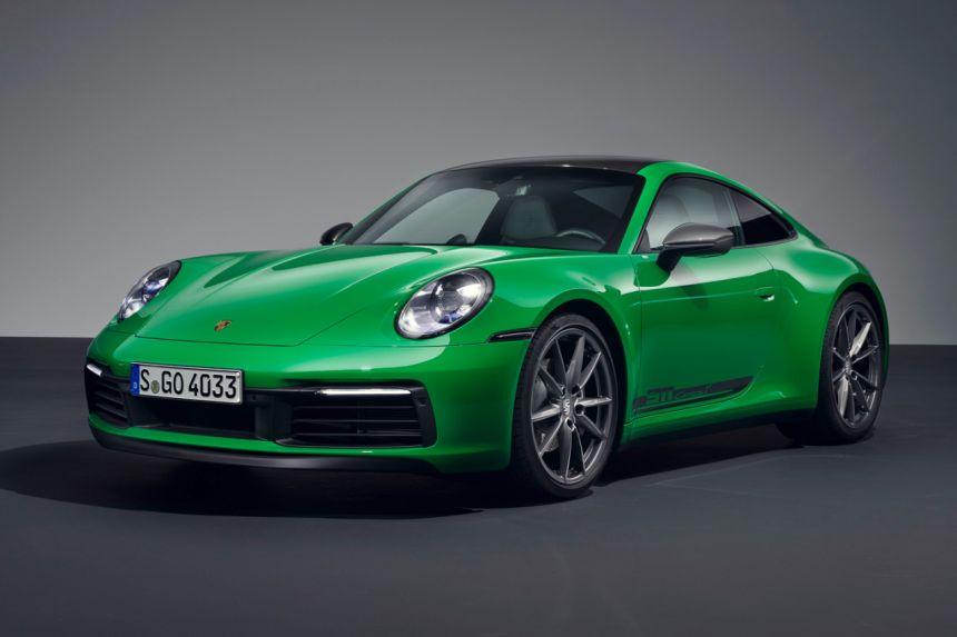 2023 Carrera T is Porsche's base model trackday 911 image