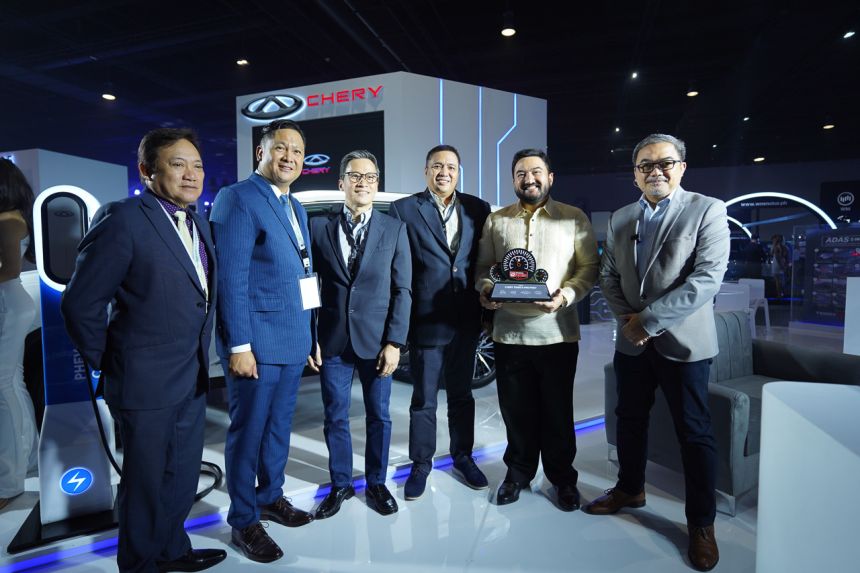 Chery Tiggo 8 Pro PHEV makes its presence felt at 10th PH EV Summit image