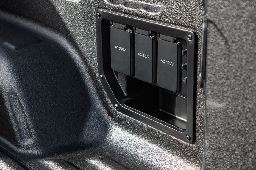 Electric GMC Sierra is the Silverado EV's (classier) twin image