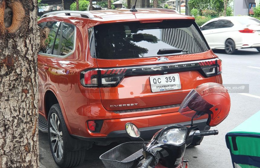 Spied: V6-powered 2023 Ford Everest seen in Thailand image