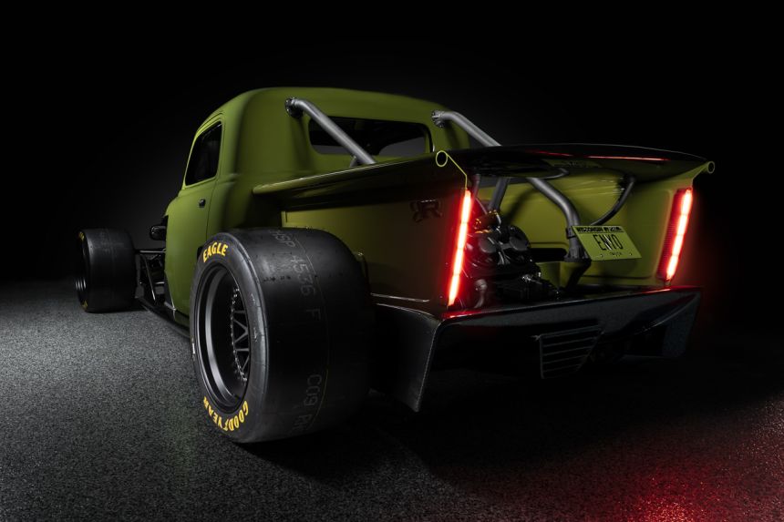 SEMA 2022: 1948 Chevrolet pick-up turned to 1,000 HP super-truck image