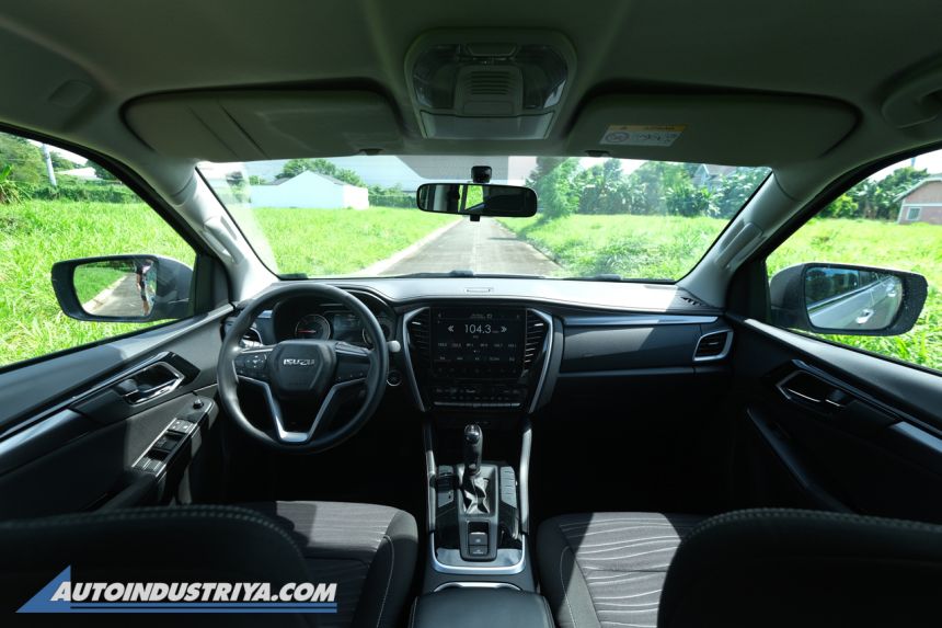 2022 Isuzu mu-X LS-A 4x2 image