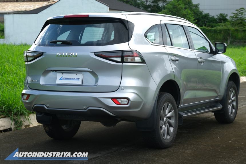 2022 Isuzu mu-X LS-A 4x2 image