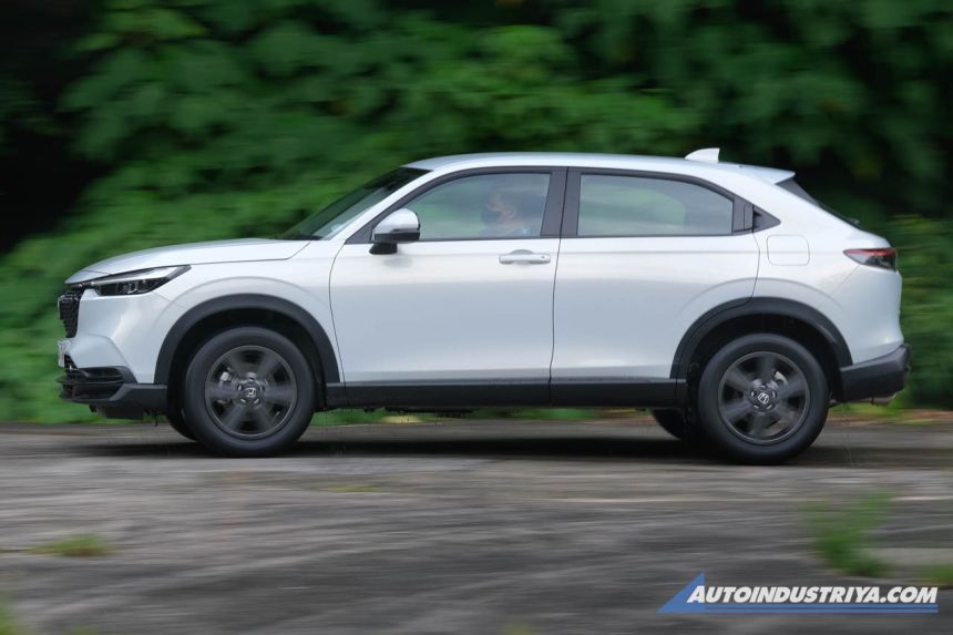 2022 Honda HR-V 1.5 V Turbo CVT with Sensing image