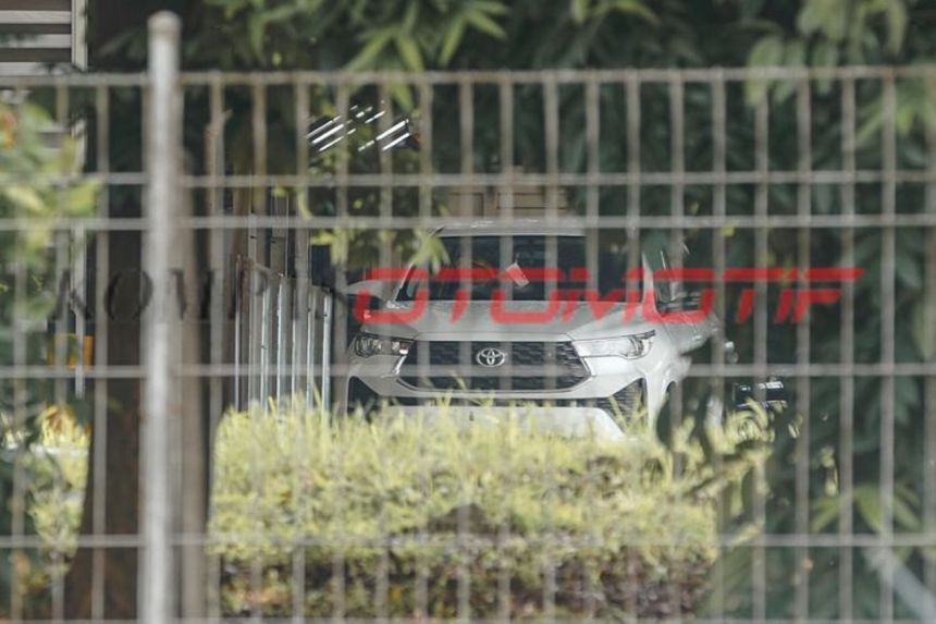 LOOK: Is this the all-new Toyota Innova Hybrid? image