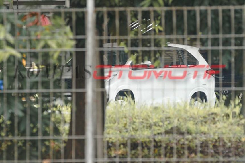 LOOK: Is this the all-new Toyota Innova Hybrid? image