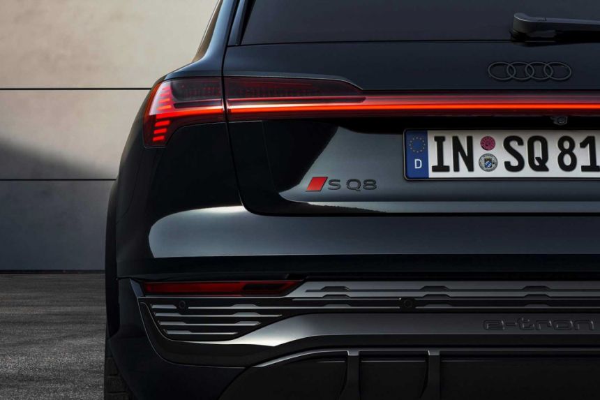2023 Q8 e-tron is Audi's flagship electric SUV image