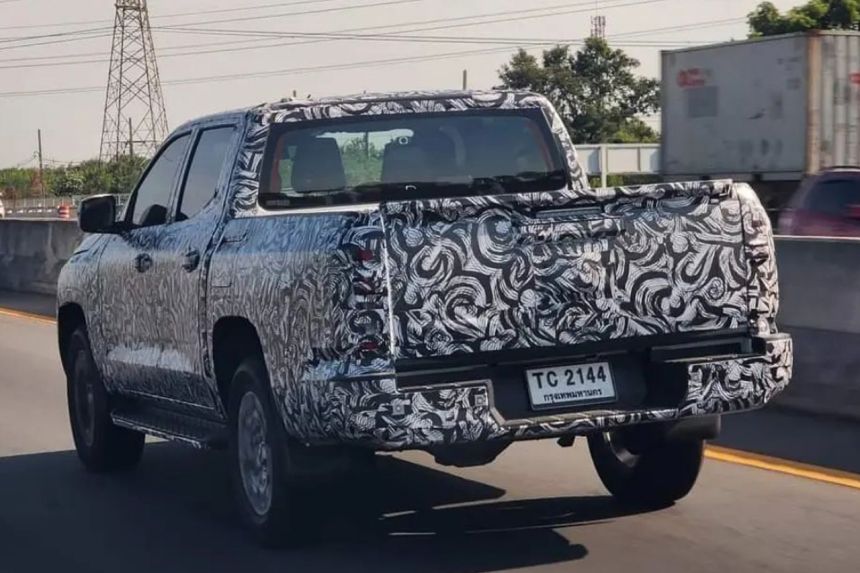 LOOK: All-new Mitsubishi Strada spotted in Thailand with camo image
