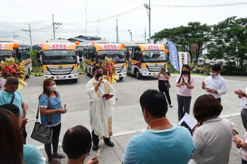 Foton F-Jeepney fleet ready to service Mu&ntilde;oz-Novaliches routes image