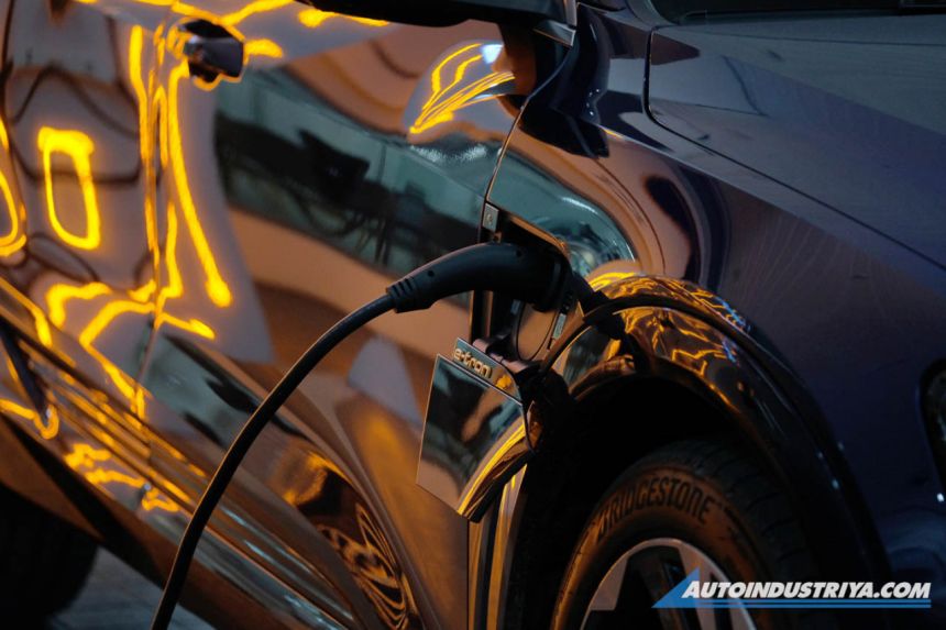 Coding Exempt: How to ID hybrids and EVs for Traffic Enforcers image