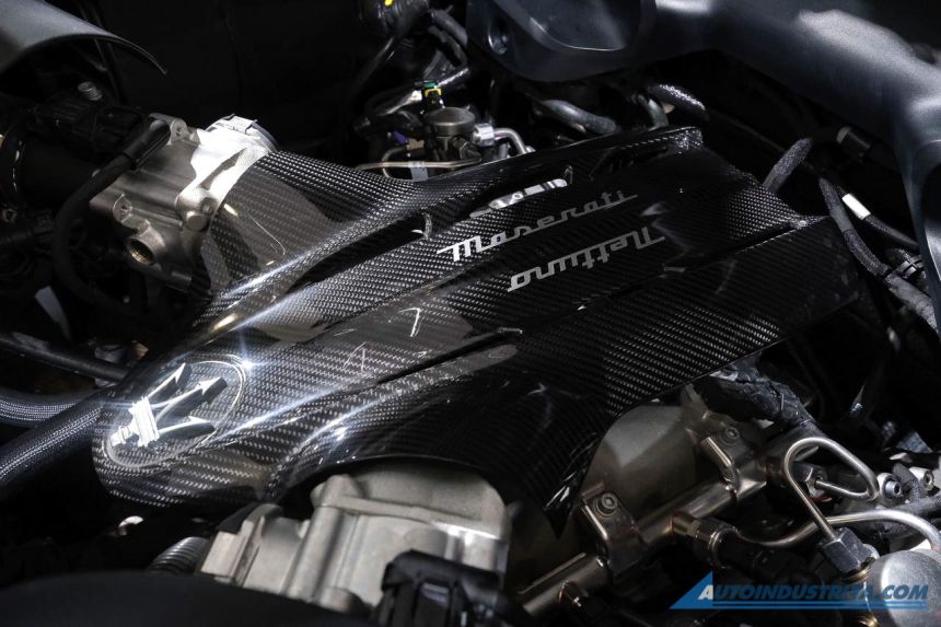 Maserati PH finally launches MC20 supercar image