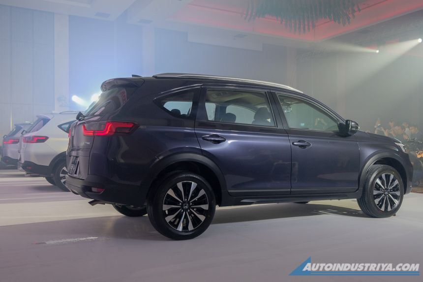 Prices Specs Variants: 2023 Honda BR-V begins at PHP 1.090M image