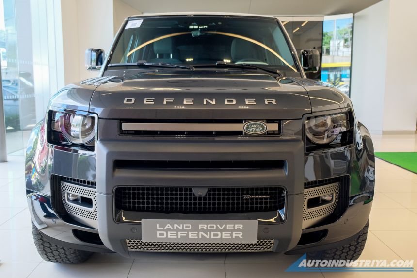 Badass Land Rover Defender 110 X-Dynamic starts at PHP 11.490M image