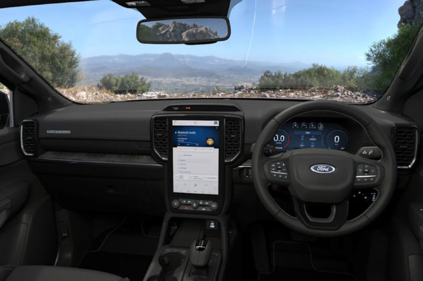 2023 Ford Ranger Platinum debuts with diesel V6, 20-inch alloys image