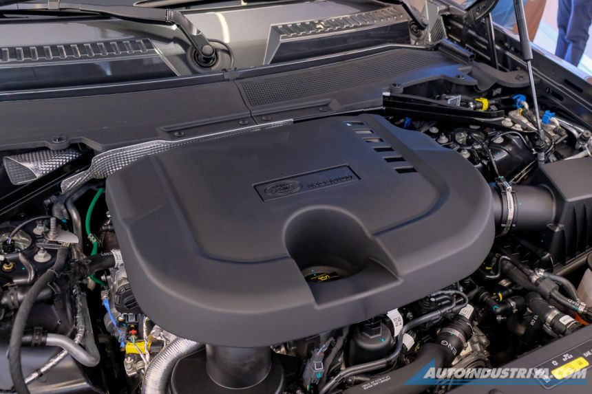 Three-row Land Rover Defender 130 arrives, starts at PHP 11.890M (HOLD) image