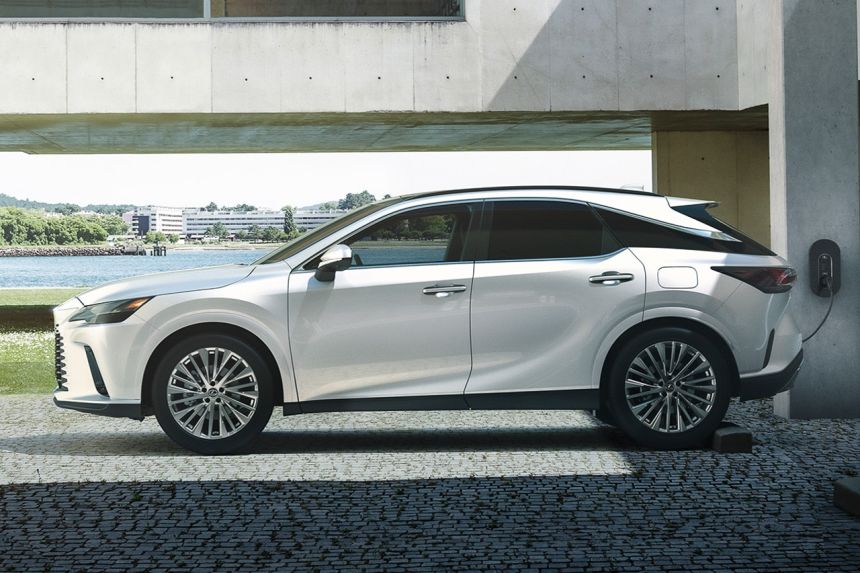 2023 Lexus RX arrives in ASEAN with brand new look, PHEV power image