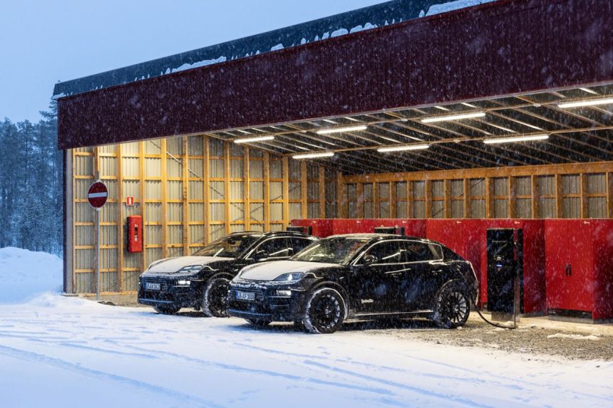 2024 Porsche Macan to have up to 603 PS and 1,000 Nm of torque image