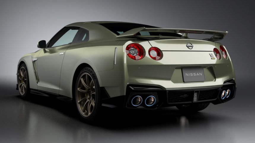 2024 Nissan GT-R: Godzilla lives on with T-Spec, signature colors image