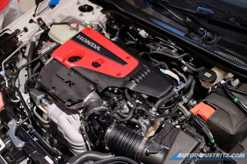 2023 Honda Civic Type R retails for almost PHP 3.9 million image