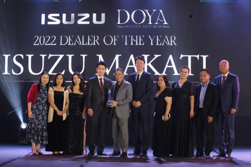 Isuzu Makati is 2022 IPC Dealer of the Year image