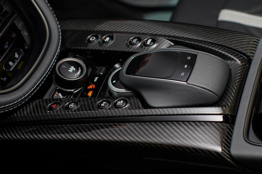 2023 Aston Martin DBX707 revealed, begins at a cool PHP 33.5M image