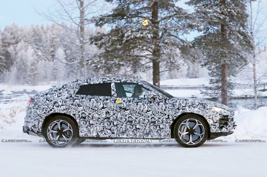 Lamborghini Urus to be PHEV only starting 2024? image