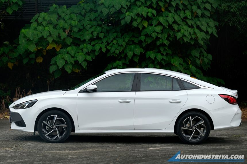 2023 MG GT Sport 1.5L Turbo TST image