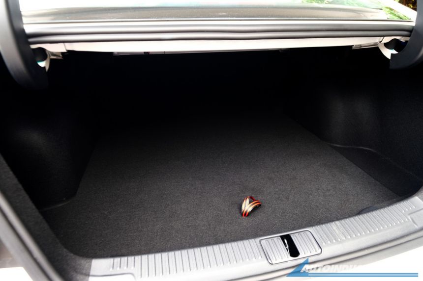 2023 MG GT Sport 1.5L Turbo TST image