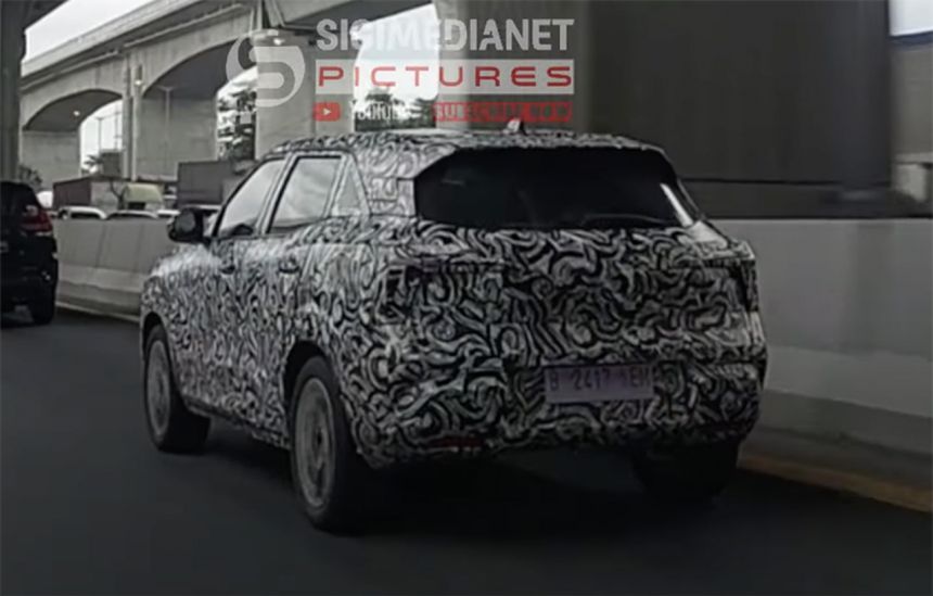 Mitsubishi's B-SUV prototype spotted testing in Indonesia image