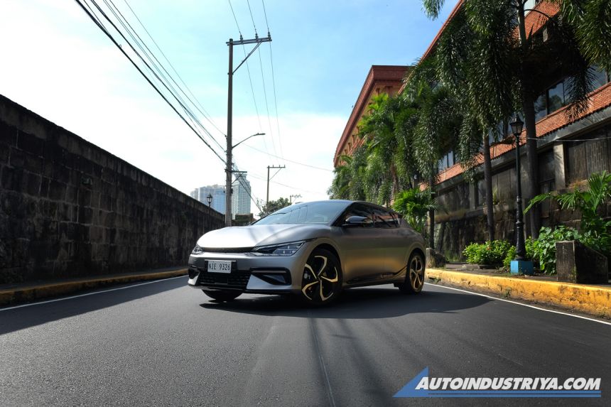 Kia launches 2023 EV6 next month image